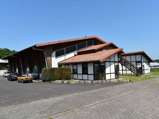 Lagerhalle zum Kauf 650.000 € 1.500 m² Lagerfläche teilbar ab 500 m² Schwarzhausen Waltershausen 99880