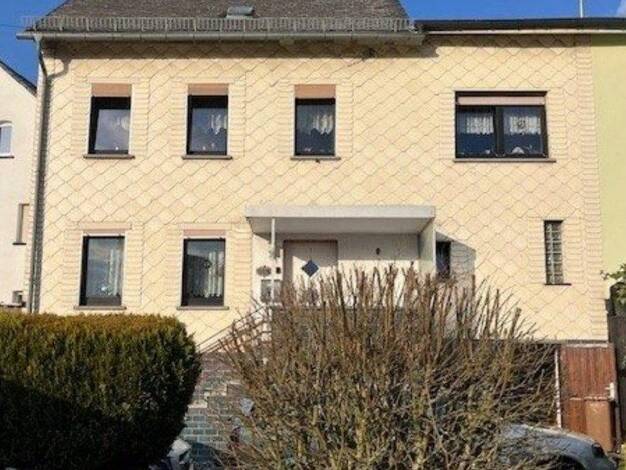 Doppelhaushälfte zum Kauf provisionsfrei 140.000 € 6 Zimmer 100 m² 430 m² Grundstück Siershahn 56427