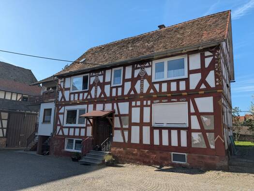 Bauernhaus zum Kauf provisionsfrei 193.000 € 6 Zimmer 164 m² 2.583 m² Grundstück Niederasphe Münchhausen 35117