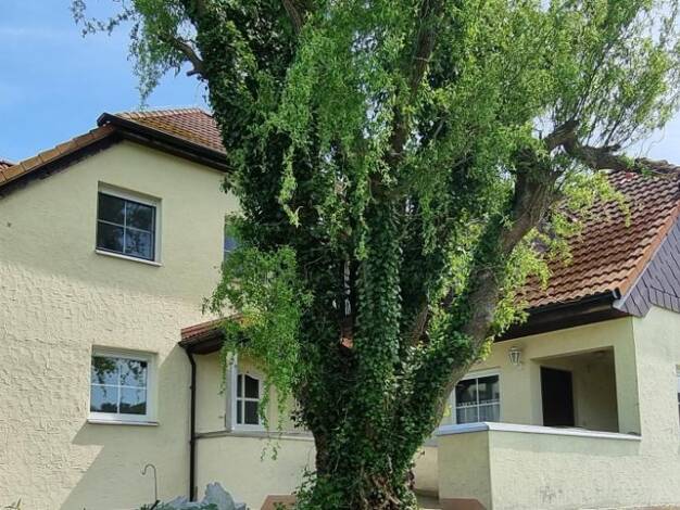 Doppelhaushälfte zum Kauf 398.000 € 7,5 Zimmer 187 m² 280 m² Grundstück Gremsdorf 91350