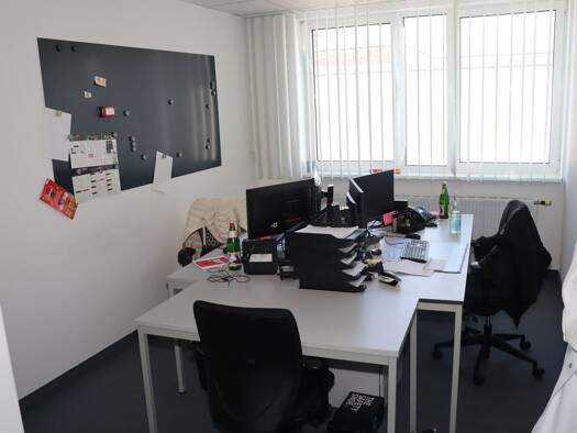 Bürofläche zur Miete provisionsfrei 8 € 4 Zimmer 102 m² Bürofläche Alter Hellweg 48 Lütgendortmund Dortmund 44379