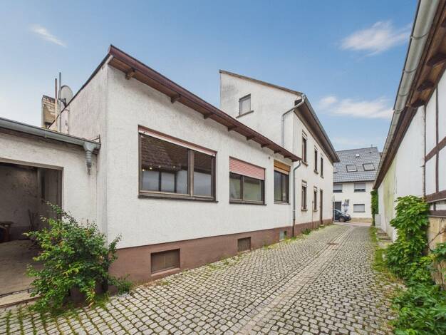 Einfamilienhaus zum Kauf 245.000 € 8 Zimmer 161 m² 194 m² Grundstück Ingelheim am Rhein 55218