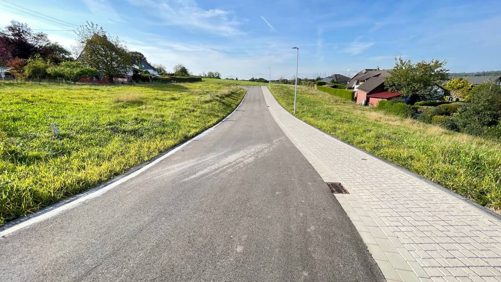 Grundstück zum Kauf provisionsfrei 366 m² Grundstück frei ab sofort Hohenhainer Straße Hohenhain Freudenberg 57258