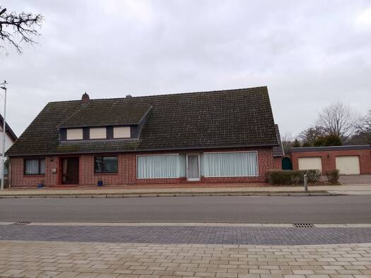 Einfamilienhaus zur Miete 5 € 8,5 Zimmer 199 m² 2.666 m² Grundstück frei ab 01.04.2026 Elm Bremervörde 27432