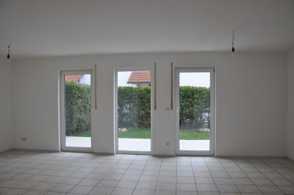 Doppelhaushälfte zum Kauf 549.000 € 5 Zimmer 158 m²<br/>Wohnfläche 347 m²<br/>Grundstück Neutraubling 93073