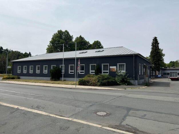 Lagerhalle zur Miete 500 m² Lagerfläche teilbar ab 124 m² Innenstadt Hof 95028