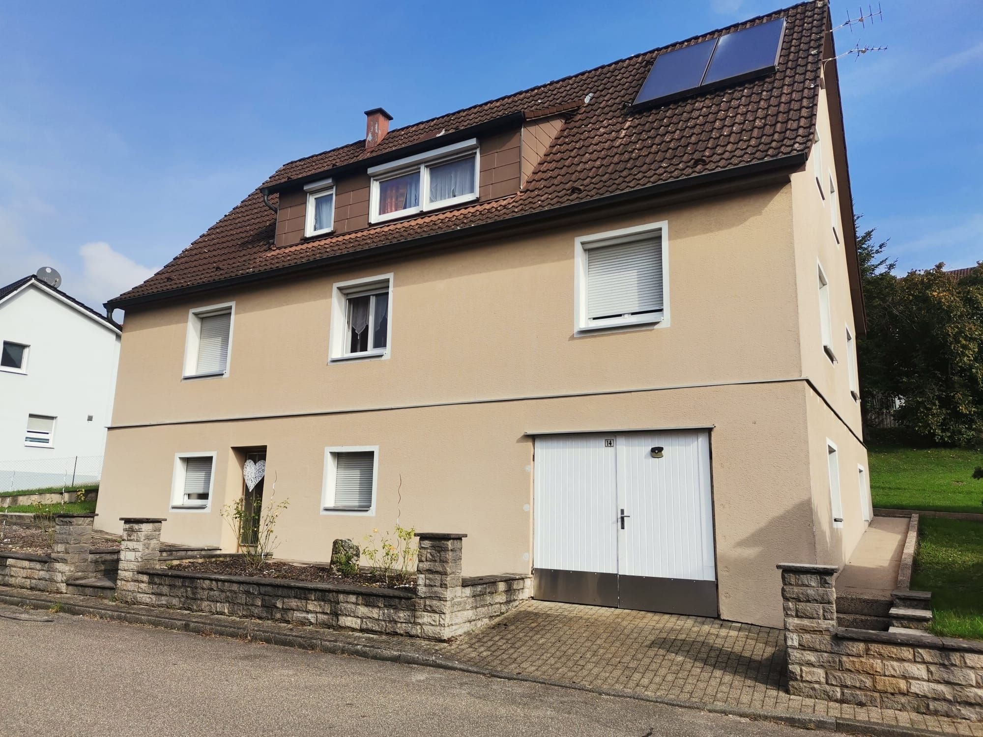 Einfamilienhaus zum Kauf provisionsfrei 424.900 € 7 Zimmer 160 m²<br/>Wohnfläche 1.026 m²<br/>Grundstück Konrad-Hornschuch-Str. 14 Weißbach Weißbach 74679