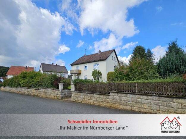 Haus zum Kauf 288.000 € 6,5 Zimmer 141,8 m² 1.555 m² Grundstück Plech 91287