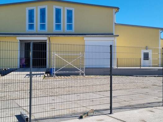 Halle/Industriefläche zur Miete 8,24 € 3,6 m² Lagerfläche An der Wiek 6 Riems Greifswald 17493
