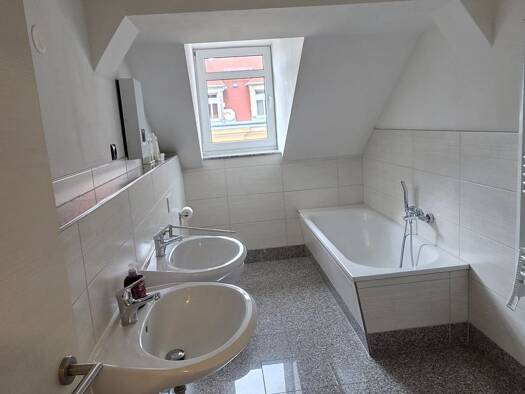 Wohnung zur Miete 960 € 5 Zimmer 120 m² Geschoss 2/3 frei ab sofort Bischofswerda Bischofswerda 01877