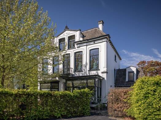 Villa zum Kauf 1.150.000 € 9 Zimmer 396 m² 985 m² Grundstück oudestraat 1 Berkelland 7161 DS