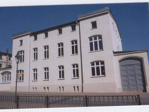 Wohnung zur Miete 360 € 2 Zimmer 48 m² frei ab 01.12.2026 Tiergartenstraße 23 Neustrelitz Neustrelitz 17235