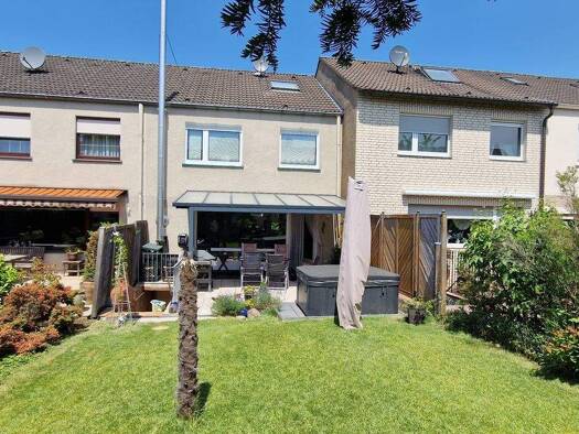 Reihenmittelhaus zum Kauf provisionsfrei 420.000 € 4 Zimmer 129,8 m² 241,7 m² Grundstück Kolpingstraße 9 Holthausen Mülheim an der Ruhr 45472