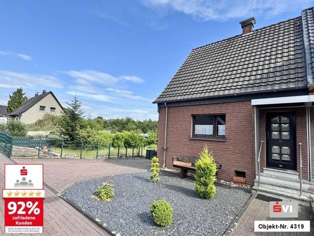 Doppelhaushälfte zum Kauf 250.000 € 3,5 Zimmer 68 m² 606 m² Grundstück Hiesfeld Dinslaken 46539