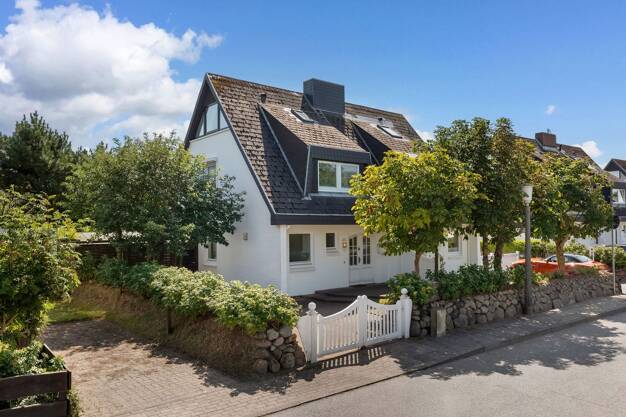 Haus zum Kauf 1.150.000 € 4 Zimmer 111,3 m² 345 m² Grundstück Westerland Sylt 25980