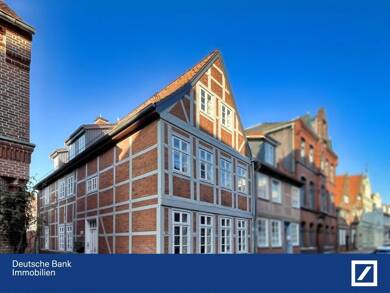 Mehrfamilienhaus zum Kauf als Kapitalanlage geeignet 619.000 € 8 Zimmer 208 m² 210 m² Grundstück Innenstadt Stade 21682