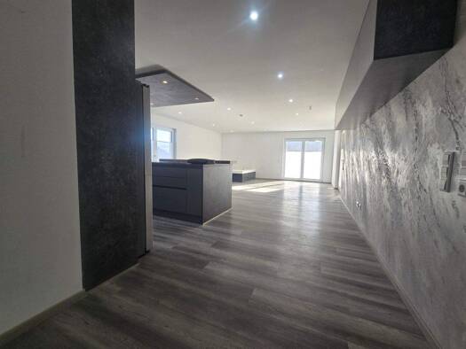 Bungalow zum Kauf 549.000 € 4 Zimmer 158,5 m² 841 m² Grundstück frei ab sofort Hattingen Immendingen 78194