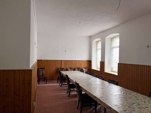 Wohn- und Geschäftshaus zum Kauf als Kapitalanlage geeignet 132.000 € 520 m² 420 m² Grundstück Mylau Mylau 08499