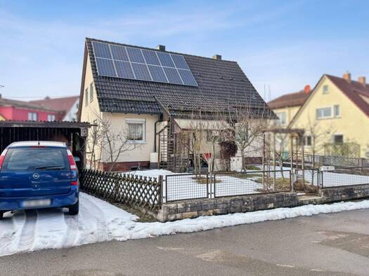 Einfamilienhaus zum Kauf 229.000 € 7 Zimmer 122 m² 573 m² Grundstück Ellrichshausen Satteldorf 74589