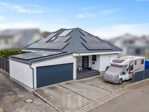 Bungalow zum Kauf 749.000 € 4,5 Zimmer 139,6 m² 582 m² Grundstück Mössingen Mössingen 72116