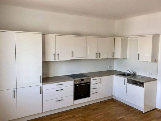Wohnung zur Miete 999 € 95 m² frei ab sofort Attnang-Puchheim 4800