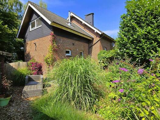 Einfamilienhaus zum Kauf 249.000 € 3 Zimmer 120 m² 900 m² Grundstück Sande Sande 26452