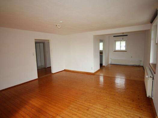 Wohnung zur Miete 875 € 5 Zimmer 150 m² frei ab 01.03.2026 Schwarzach Hengersberg 94491