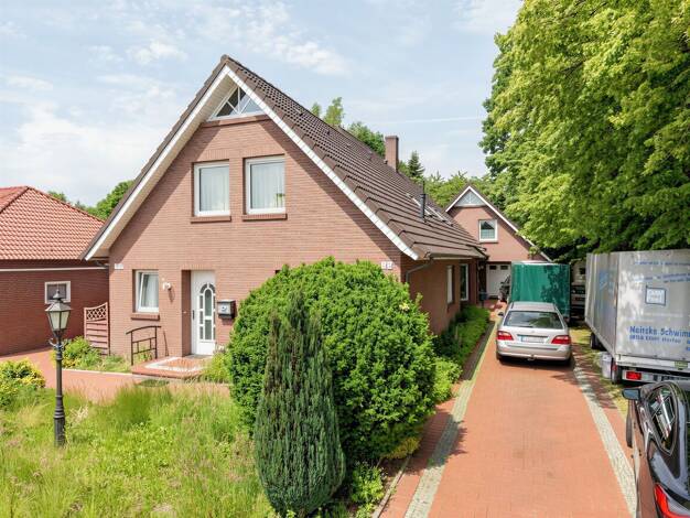 Einfamilienhaus zum Kauf 499.000 € 9 Zimmer 235 m² 1.099 m² Grundstück Flachsmeer Westoverledingen 26810