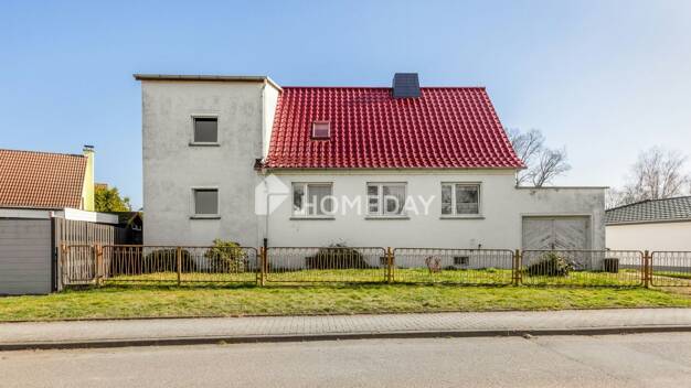 Einfamilienhaus zum Kauf 290.000 € 8 Zimmer 150 m² 1.056 m² Grundstück Wolteritz Schkeuditz 04435