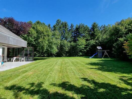 Haus zur Miete 2.767 € 6 Zimmer 235 m² 2.000 m² Grundstück Bisamberg 2100