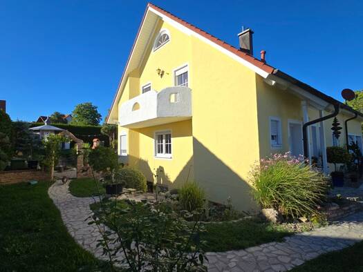 Einfamilienhaus zum Kauf provisionsfrei 720.000 € 7 Zimmer 279 m² 724 m² Grundstück Höttingen Höttingen 91798