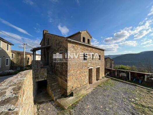 Haus zum Kauf 225.000 € 4 Zimmer 240 m² Motovun Motovun