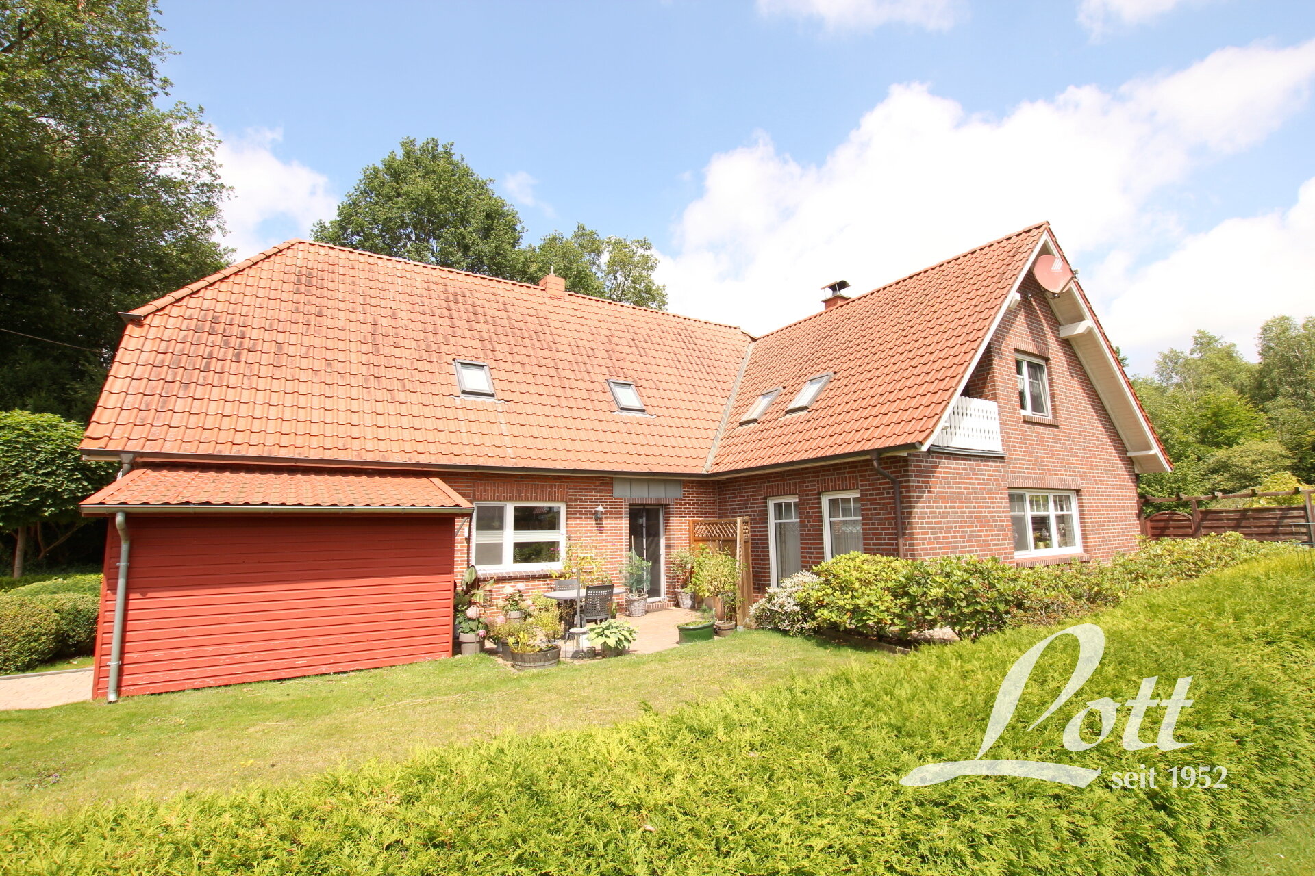 Mehrfamilienhaus zum Kauf 538.000 € 8 Zimmer 236,6 m²<br/>Wohnfläche 4.982 m²<br/>Grundstück Lengenermoor Apen / Augustfehn 26689