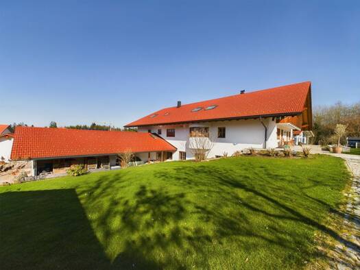 Gewerbeobjekt zum Kauf als Kapitalanlage geeignet 2.390.000 € 10 Zimmer 1.100 m² 1.999 m² Grundstück Penzberg Penzberg 82377
