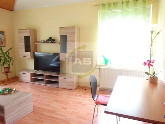 Wohnung zur Miete 399 € 2 Zimmer 53 m² 1. Geschoss Weidenstraße 11 Crossen Zwickau 08058