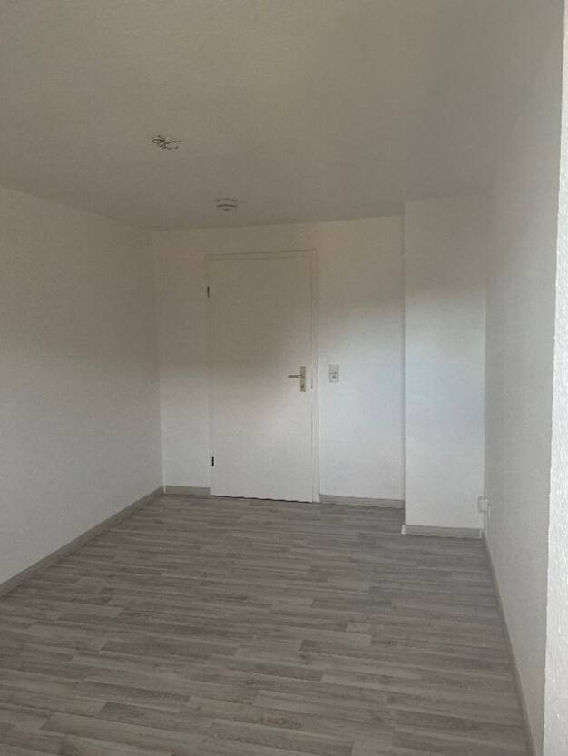 Wohnung zur Miete 139 € 2 Zimmer 52 m² Dachgeschoss frei ab sofort Lindenweg 23 Schönborn-Dreiwerden Rossau 09661