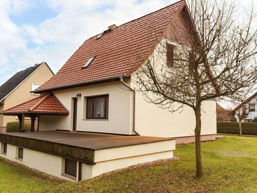 Einfamilienhaus zum Kauf 226.000 € 120 m² 1.279 m² Grundstück frei ab sofort Saathain Röderland 04932