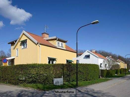 Mehrfamilienhaus zum Kauf als Kapitalanlage geeignet 343.000 € 224 m² 2.219 m² Grundstück Dorfstraße St. Veit in der Südsteiermark 8423