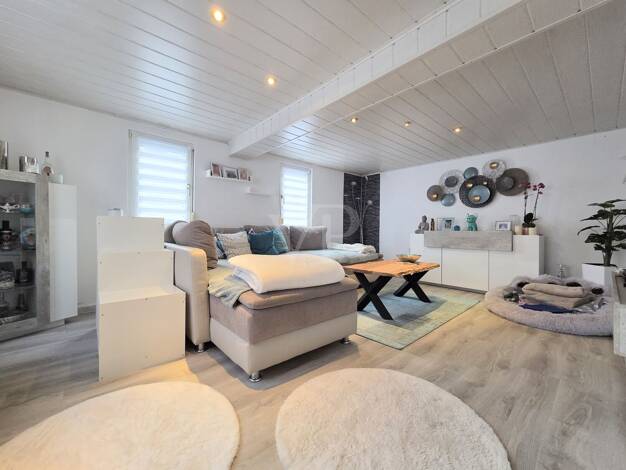 Einfamilienhaus zum Kauf 449.000 € 11 Zimmer 265 m² 548 m² Grundstück Anspach Neu-Anspach 61267