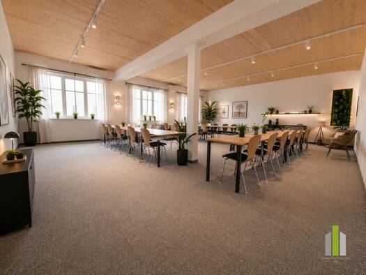Bürogebäude zur Miete 2.393 € 5 Zimmer 214 m² Bürofläche Straßwalchen 5204
