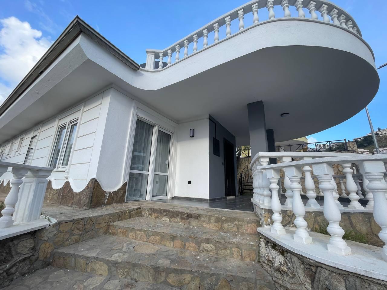 Haus zum Kauf provisionsfrei 229.000 € 4 Zimmer 160 m²<br/>Wohnfläche 300 m²<br/>Grundstück ab sofort<br/>Verfügbarkeit Alanya 