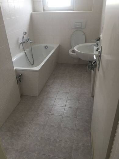 Wohnung zur Miete 310 € 3 Zimmer frei ab sofort Streumen Wülknitz 01609
