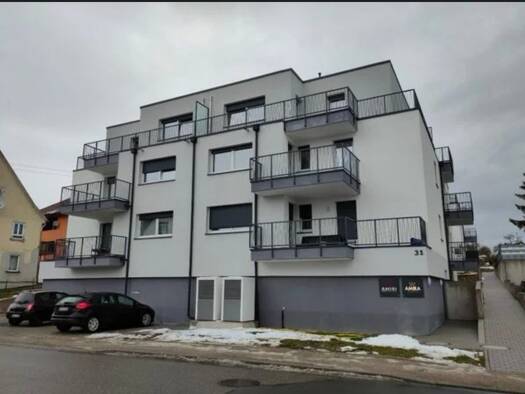 Penthouse zur Miete 700 € 2 Zimmer 54,3 m² Geschoss 2/3 frei ab sofort Balinger Straße 31 Bochingen Oberndorf am Neckar 78727