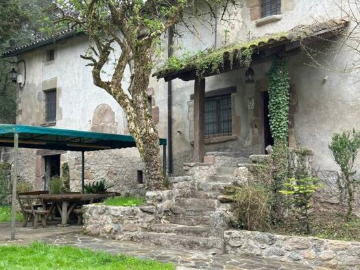 Bauernhaus zum Kauf 850.000 € 11 Zimmer 870 m² 45.000 m² Grundstück Quara Creu de Salga i Borred 1 la Quar 08606