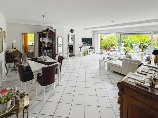 Wohnung zum Kauf 295.000 € 2 Zimmer 81 m² Bredeney Stadtbezirk IX 45133
