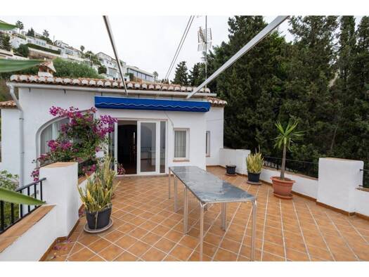 Chalet zum Kauf 440.000 € 5 Zimmer 248 m² 587 m² Grundstück Salobreña 18680