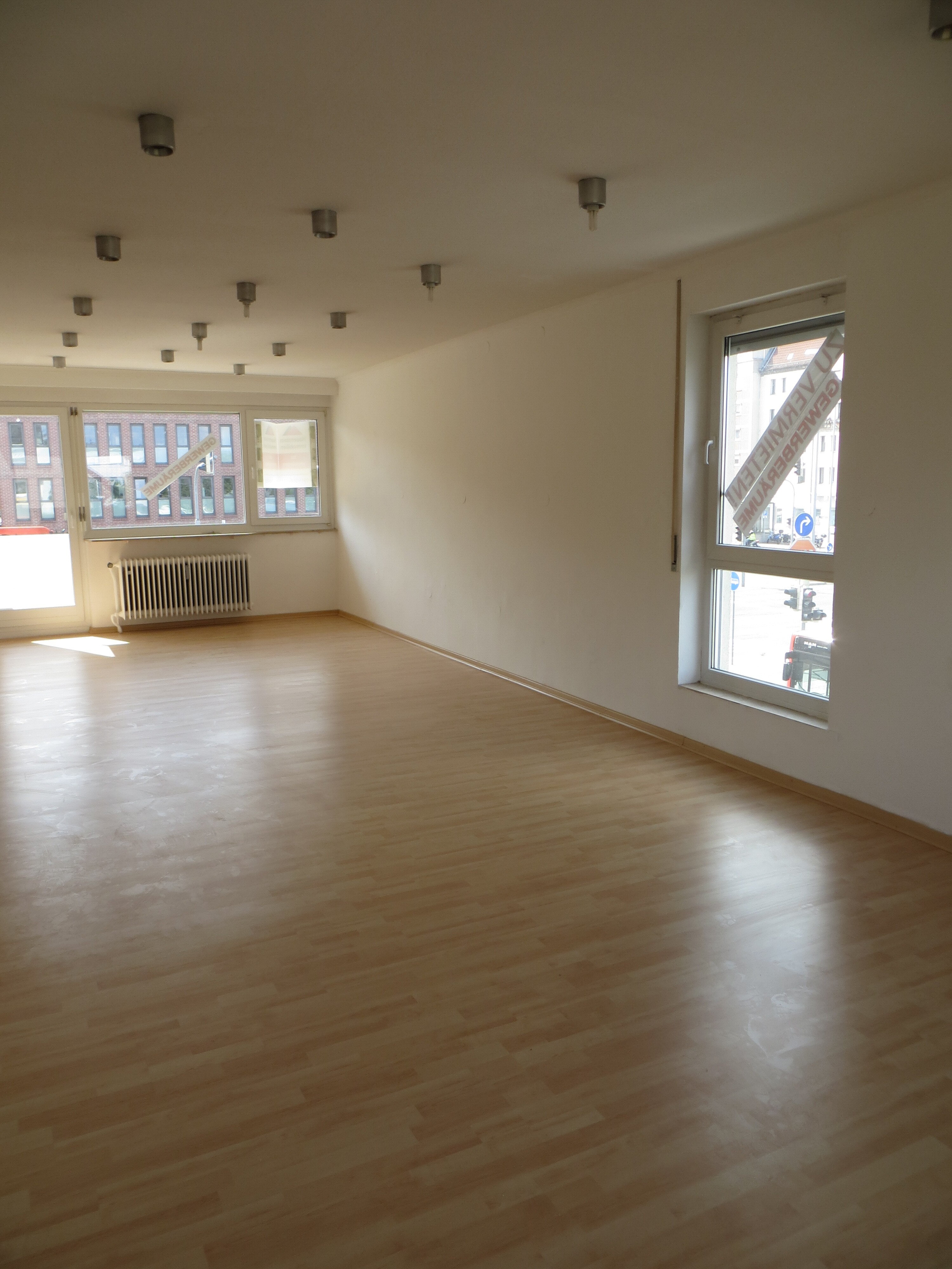 Büro-/Praxisfläche zur Miete provisionsfrei 560 € 1 Zimmer 56 m²<br/>Bürofläche Großreuth bei Schweinau Nürnberg 90431