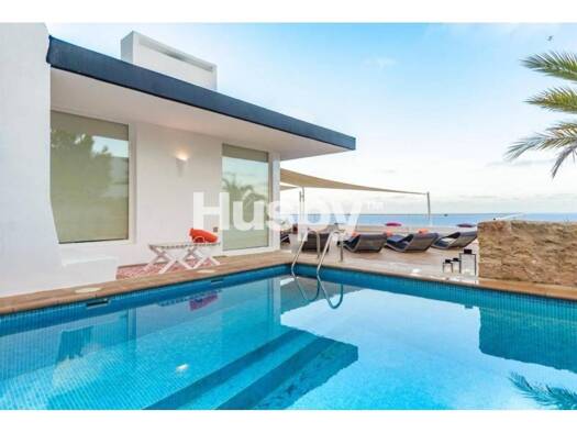 Villa zum Kauf 3.200.000 € 4 Zimmer 192 m² 695 m² Grundstück >Carrer Madrid > Santa Eulària des Riu 07819
