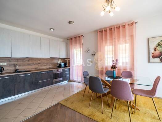 Wohnung zur Miete 1.700 € 4 Zimmer Kastav 51215