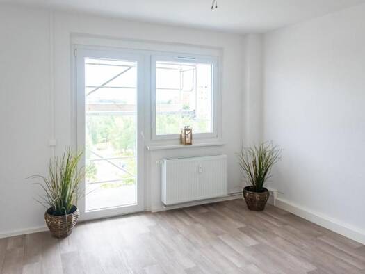 Wohnung zur Miete 625 € 4 Zimmer 95 m² 6. Geschoss frei ab 01.10.2026 Arno-Schreiter-Straße 83 Markersdorf Markersdorf 09123